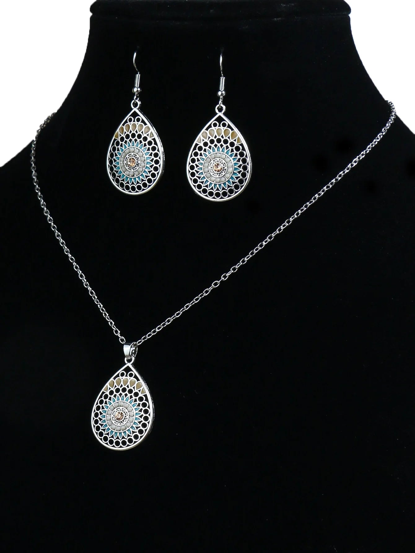 LINO Short Necklace