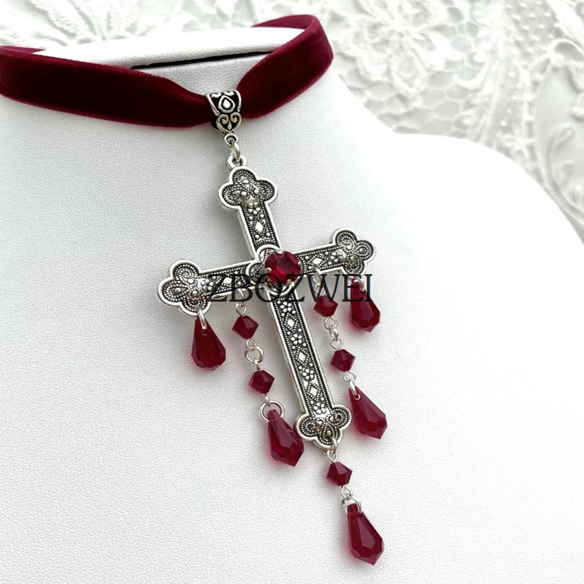 LINO Large Cross Necklace