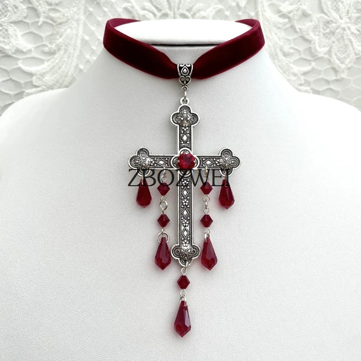 LINO Large Cross Necklace